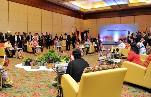 ອັດກອງປະຊຸມວົງແຄບບັນດາລັດຖະມົນຕີການຕ່າງປະເທດອາຊຽນ (AMM Retreat)